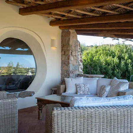 Lussuosa Con Piscina Opera Dell'arch.couelle * Porto Cervo