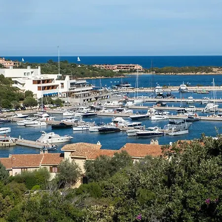 Lussuosa Con Piscina Opera Dell'arch.couelle Porto Cervo