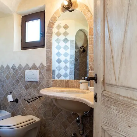 Lussuosa Con Piscina Opera Dell'arch.couelle Porto Cervo
