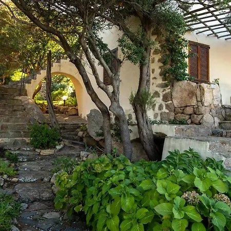 Lussuosa Con Piscina Opera Dell'arch.couelle Villa *