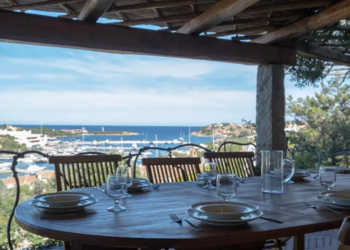 Lussuosa Con Piscina Opera Dell'arch.couelle * Porto Cervo