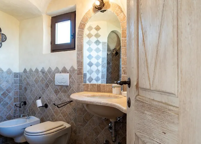 Lussuosa Con Piscina Opera Dell'arch.couelle Porto Cervo