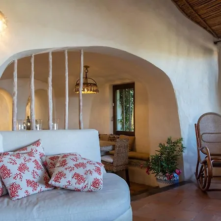 Villa Lussuosa Con Piscina Opera Dell'arch.couelle