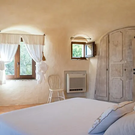 Lussuosa Con Piscina Opera Dell'arch.couelle Villa Porto Cervo